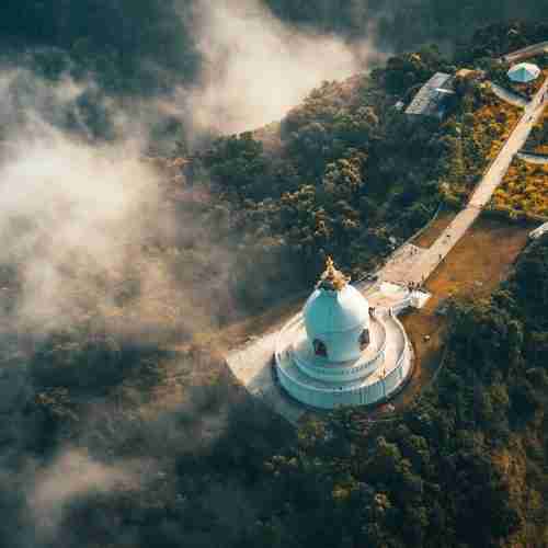 Pokhara Lakeside & Annapurna Hike Adventure – Lakes, Mountains & Cultural Discovery